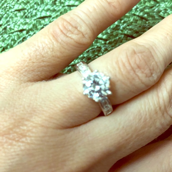 🌺SOLD!!!! Bundled Jewelry🌺 - Picture 2 of 5